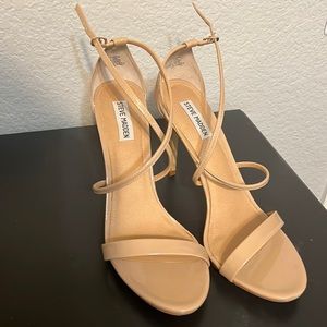 Size 12 Steve Madden strappy heel